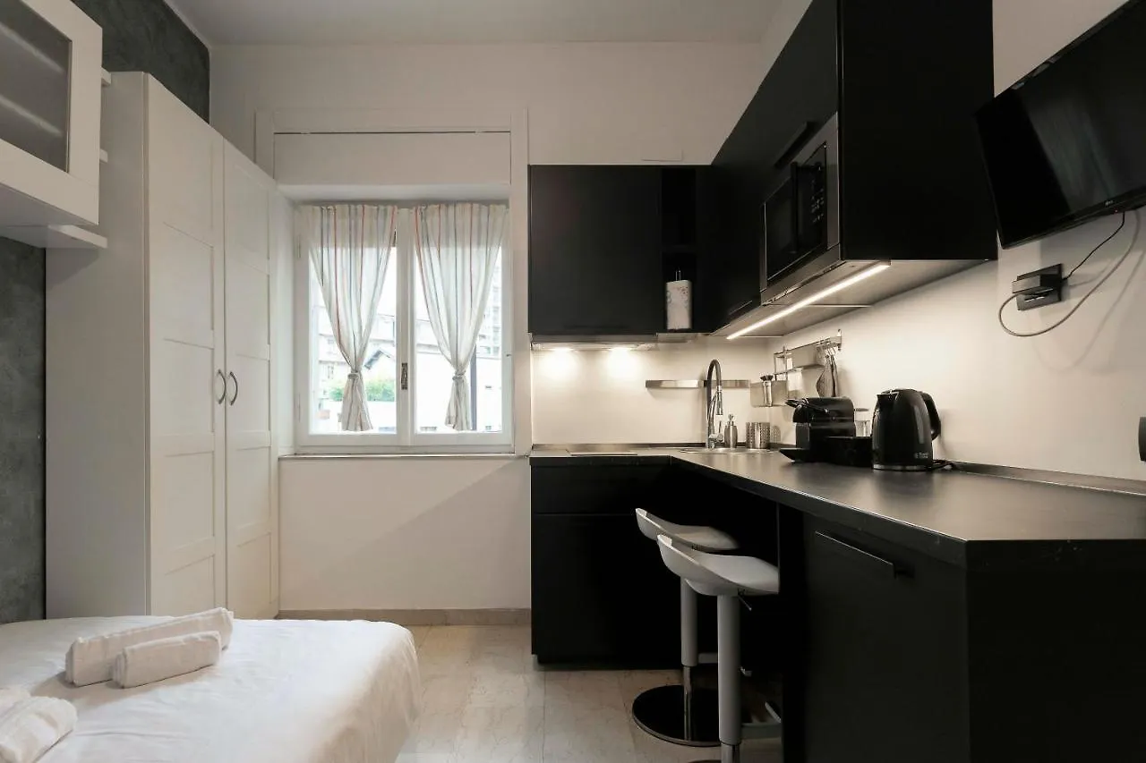 Luna Homes - Studio In Corso Sempione Milan
